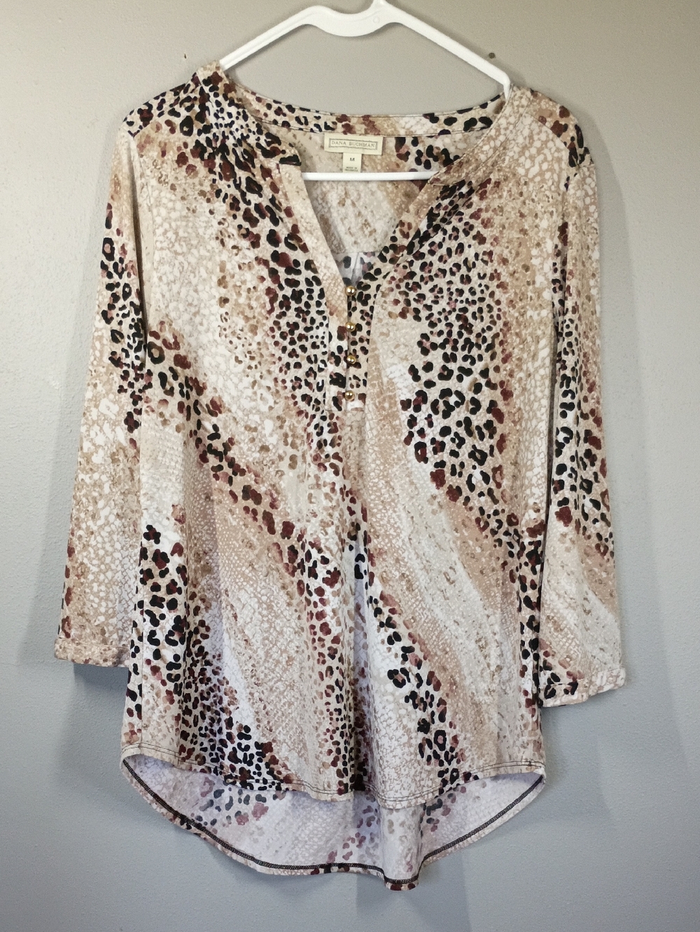 Dana Buchanan Women's Pullover Animal Print Top Size Medium